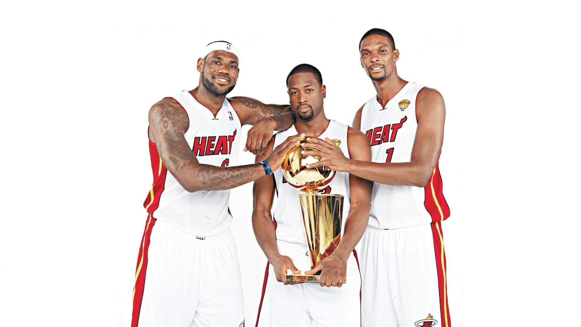 《约基奇表现出色，带领球队拼搏至最后一刻》，约基奇全名叫什么